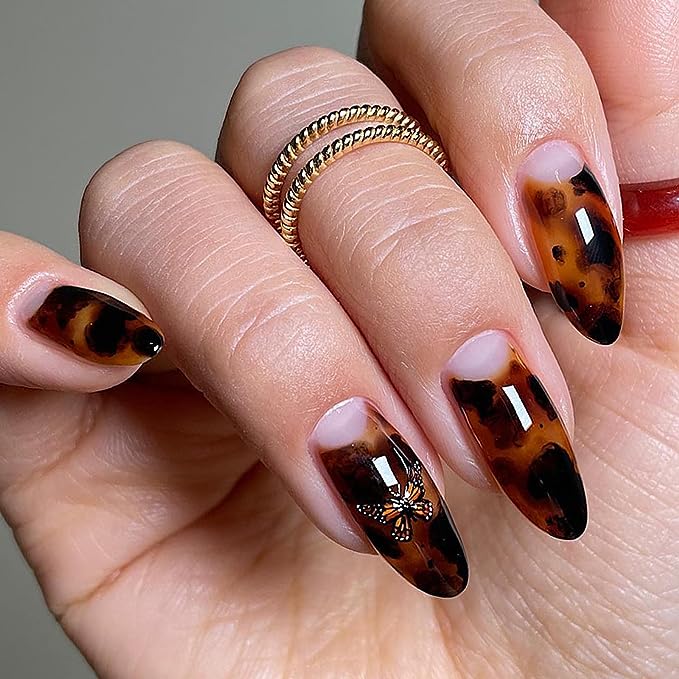 tortose nails, nail art trends 2023